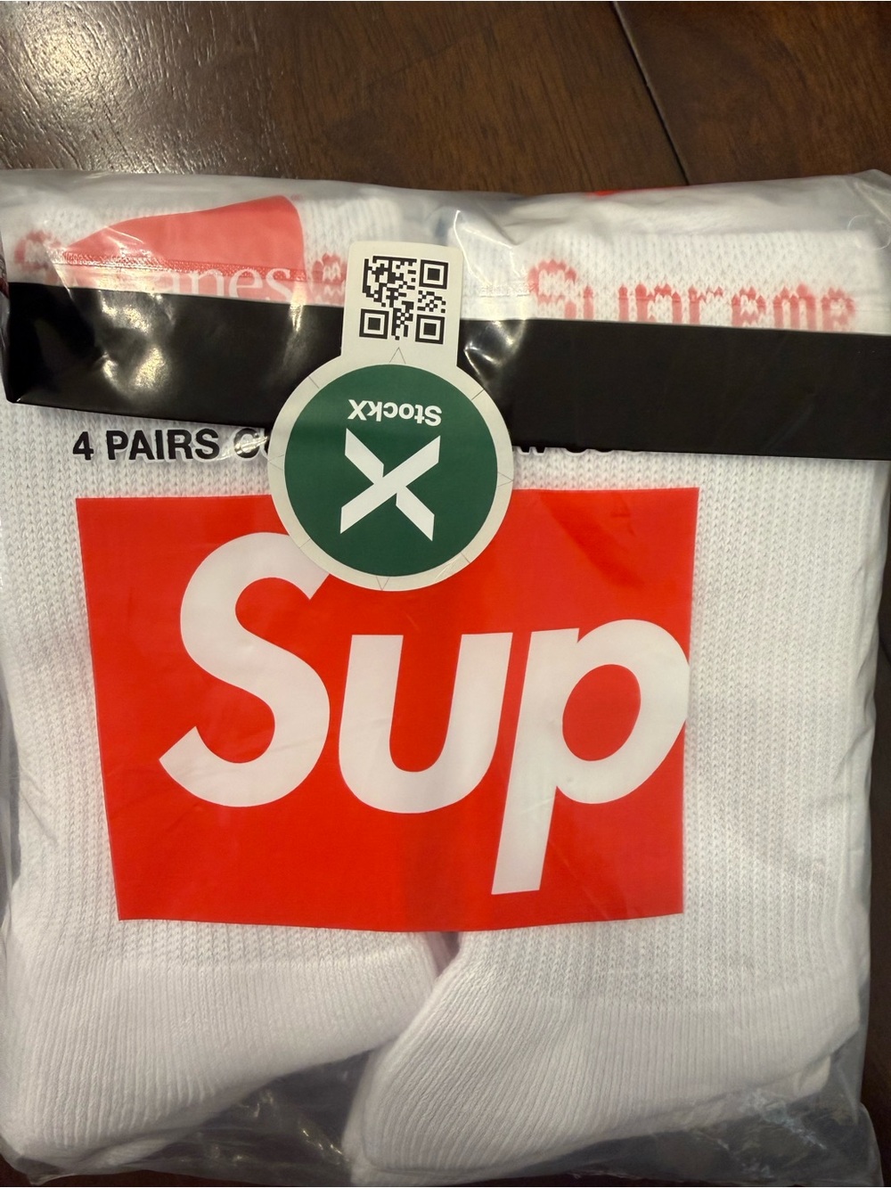 Supreme White Crew Socks with Red Logo - 4 Pack BRAND NEW